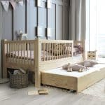 Kinderbett aus Holz Helsinki mit Schublade