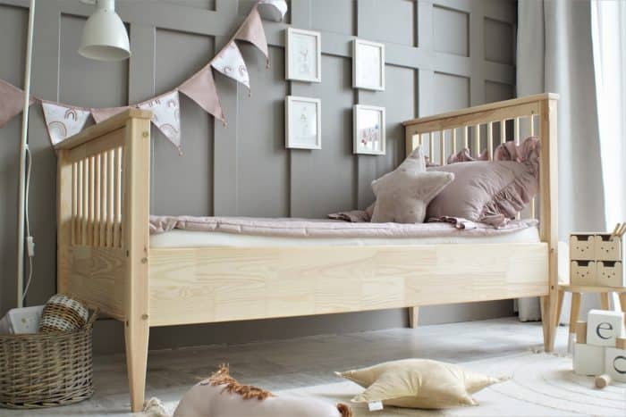 Kinderbett aus Holz Karl